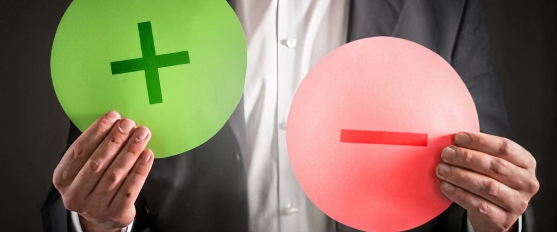 What are the advantages and disadvantages of debt consolidation loan?